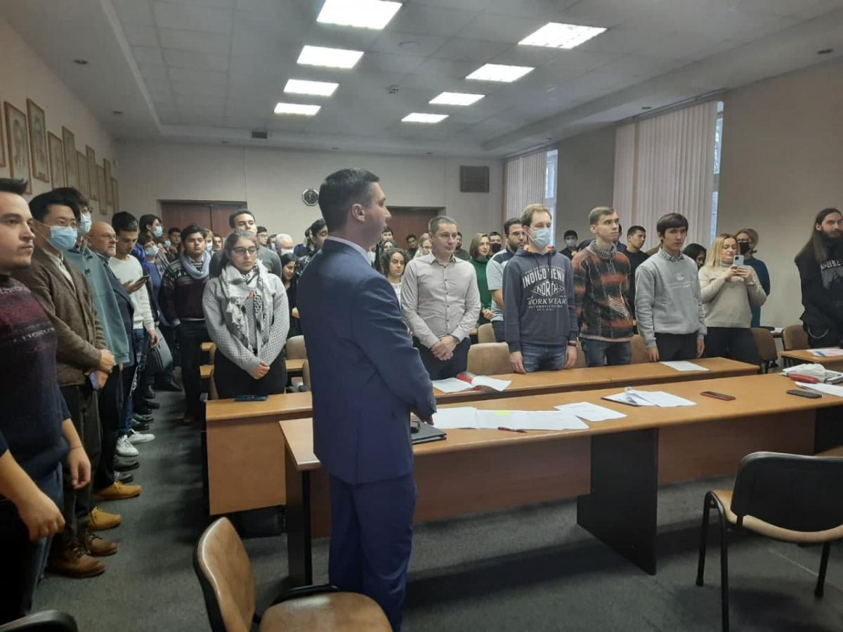 Засадение ФТУГ, пленарное заседание студенты 6.jpg